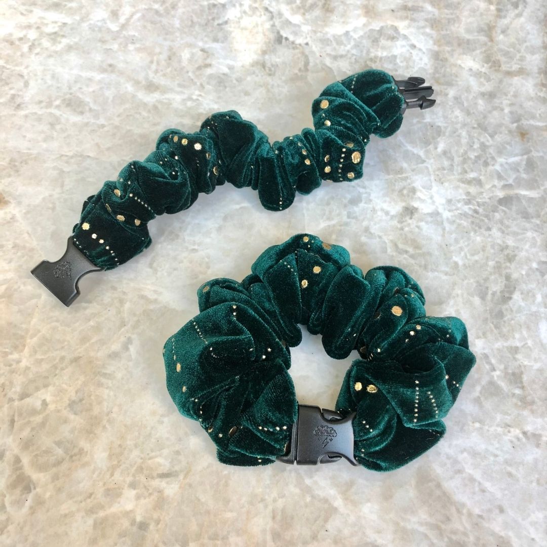 Jingle Green Velvet Buckle Scrunchie