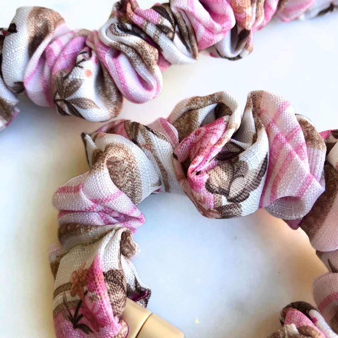 Pink Rose Stripes Buckle Scrunchie