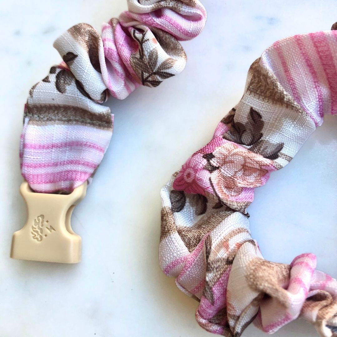 Pink Rose Stripes Buckle Scrunchie